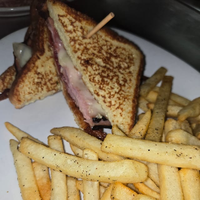 Oink Monte Cristo Sandwich.
